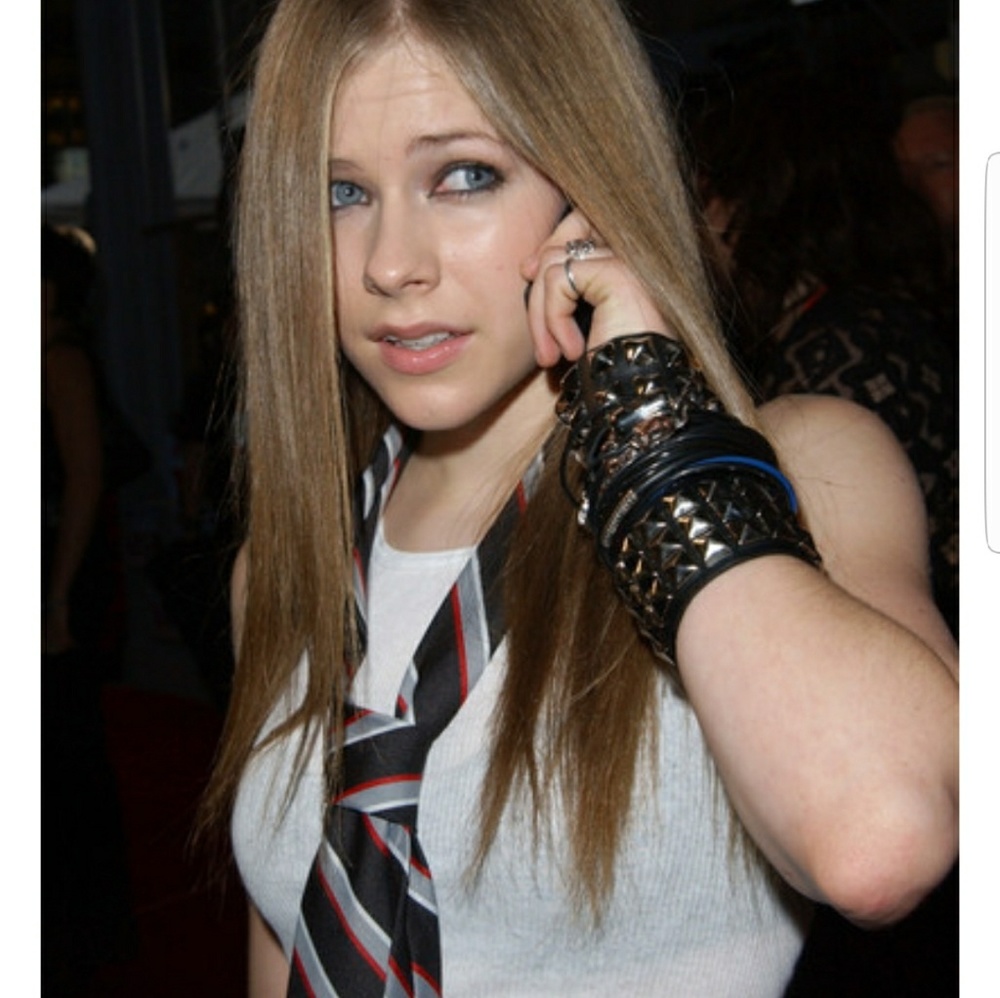Black vegan leather bracelet NWOT - Picture 3 of 4